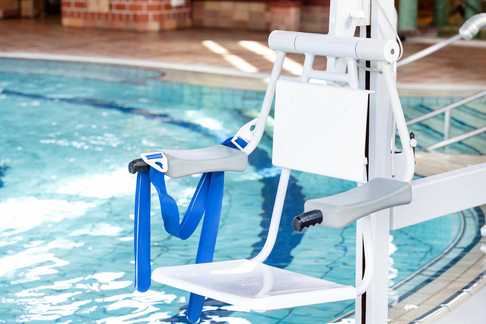 Sonnenhof-Therme Lifter im Therapiebecken