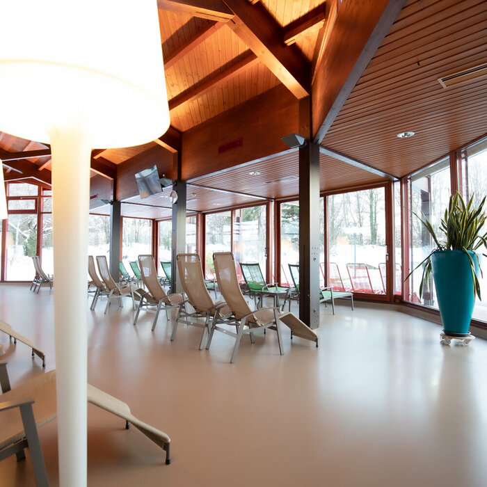 Großer Ruheraum der Sonnenhof-Therme Großer Ruheraum