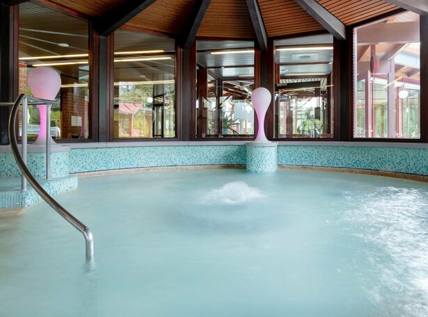 Quellbecken der Sonnenhof-Therme