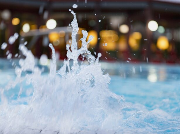 Thermalbad Sonnenhof-Therme Thermalbad Sonnenhof-Therme sprudelnde Quelle